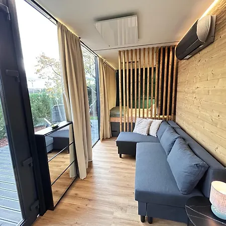 Za Zrcadlem Hradišťko